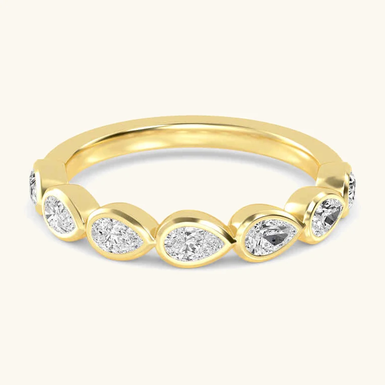 Pebble Pear, Pear Bezel Band in Yellow Gold, pear