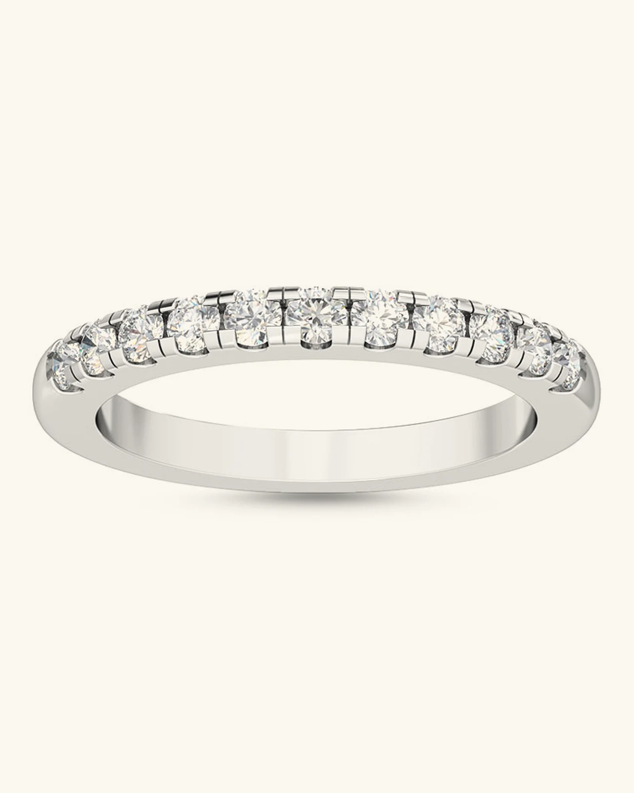 Clover, Shared-Prong Lab-Grown Diamond Band