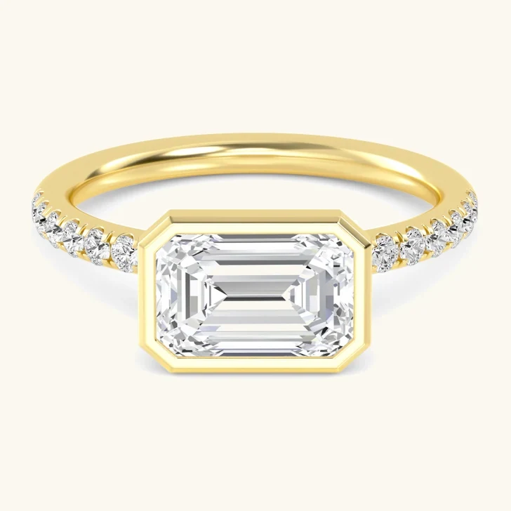 Brea, Bezel Emerald East-West Solitaire, Pavé Band in Yellow Gold, emerald