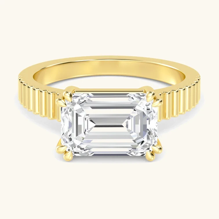 Gust, Four Prong Emerald Solitaire in Yellow Gold, emerald