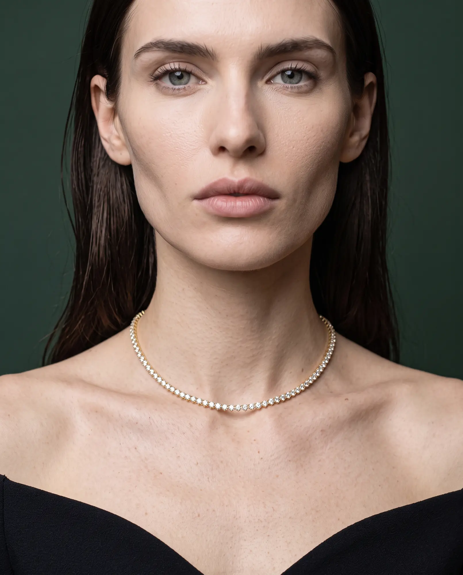 The Line, Riviera Necklace in Yellow Gold, round, worn, detail
