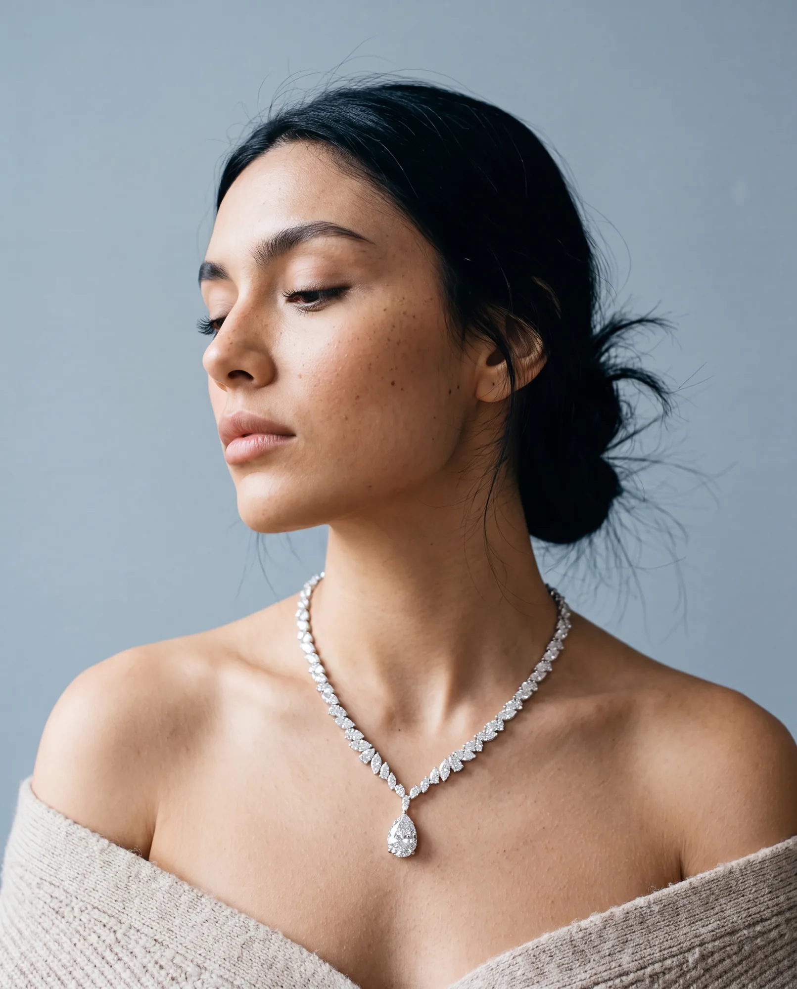 Lucienne, Marquise Line with Pear Drop in White Gold, worn