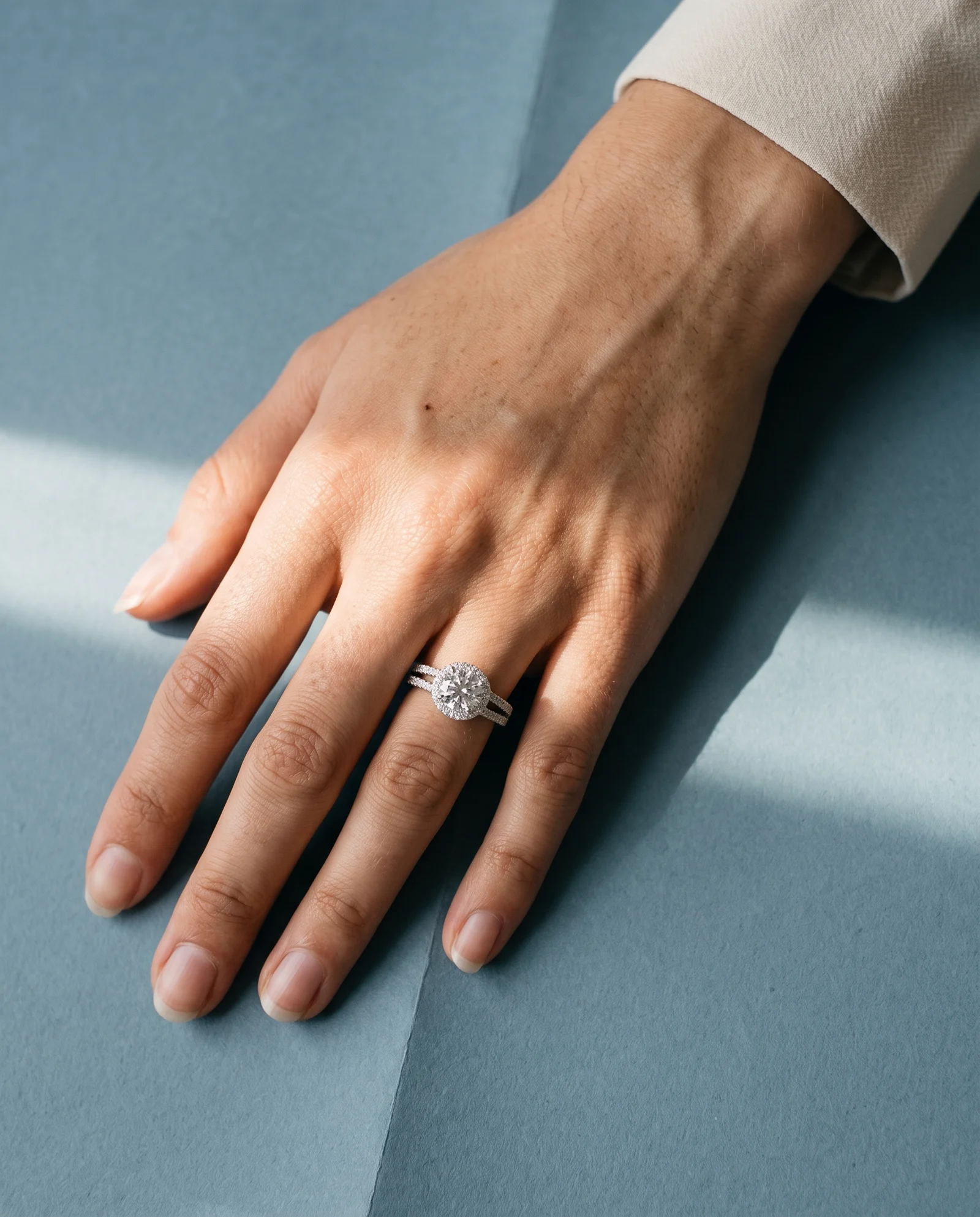 Heath, Four Prong Round Solitaire, Pavé Band in White Gold, round, worn