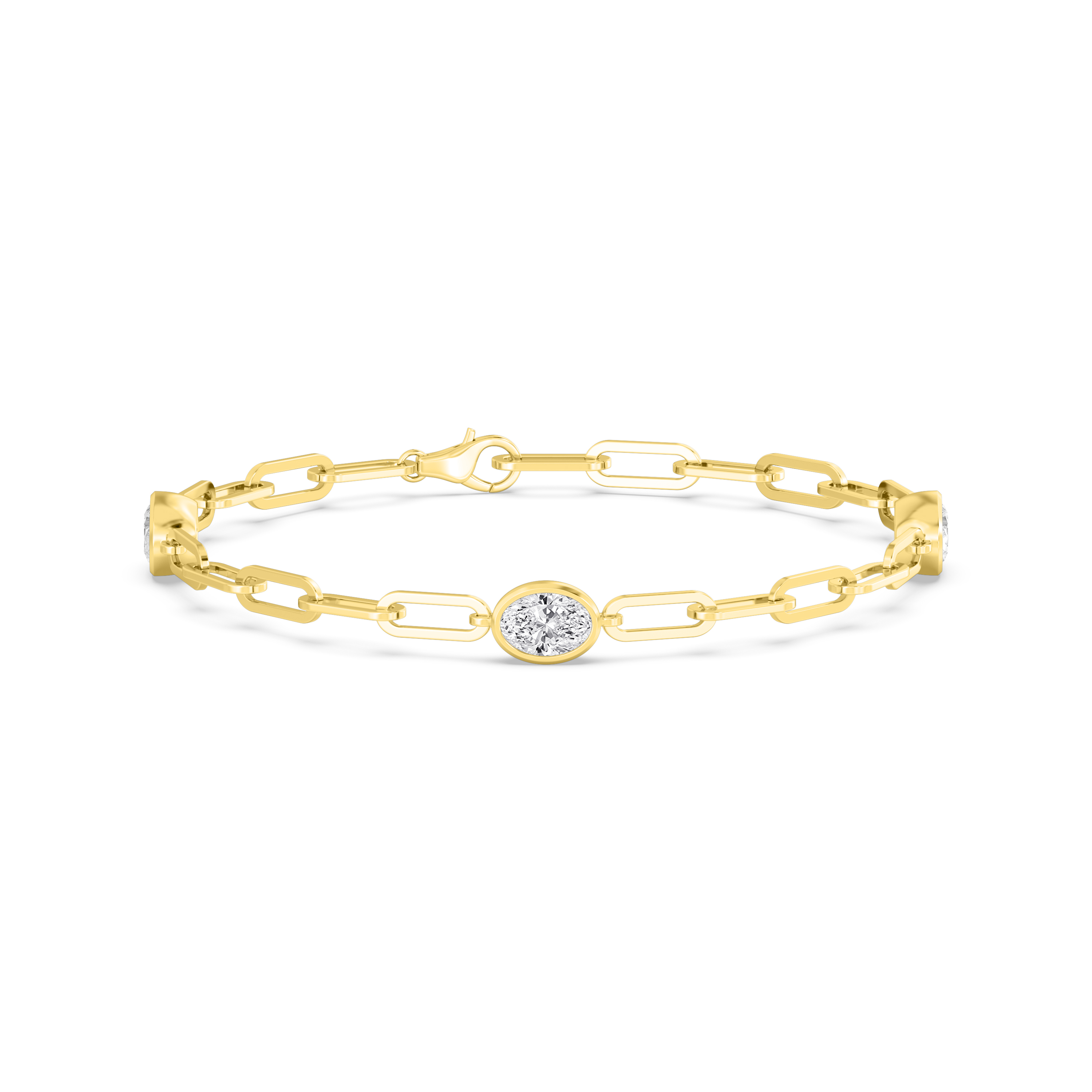 Letter Oval, Oval Paperclip Bracelet in Yellow Gold, oval, studio photo
