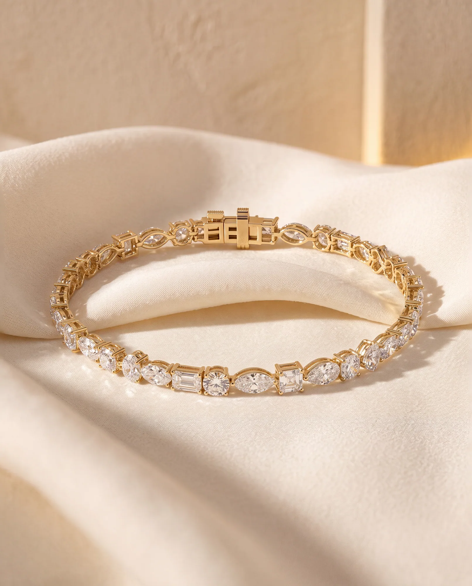 Parade Mixed Shapes, Mixed-Shape Tennis Bracelet in Yellow Gold, mixed