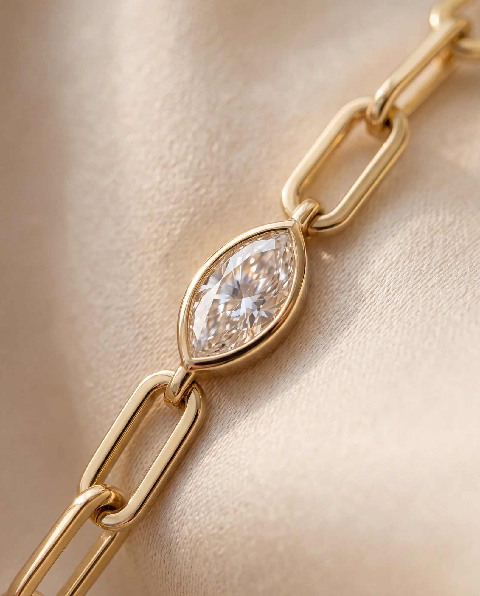 Letter Marquise, Marquise Paperclip Bracelet in Yellow Gold, marquise, side profile