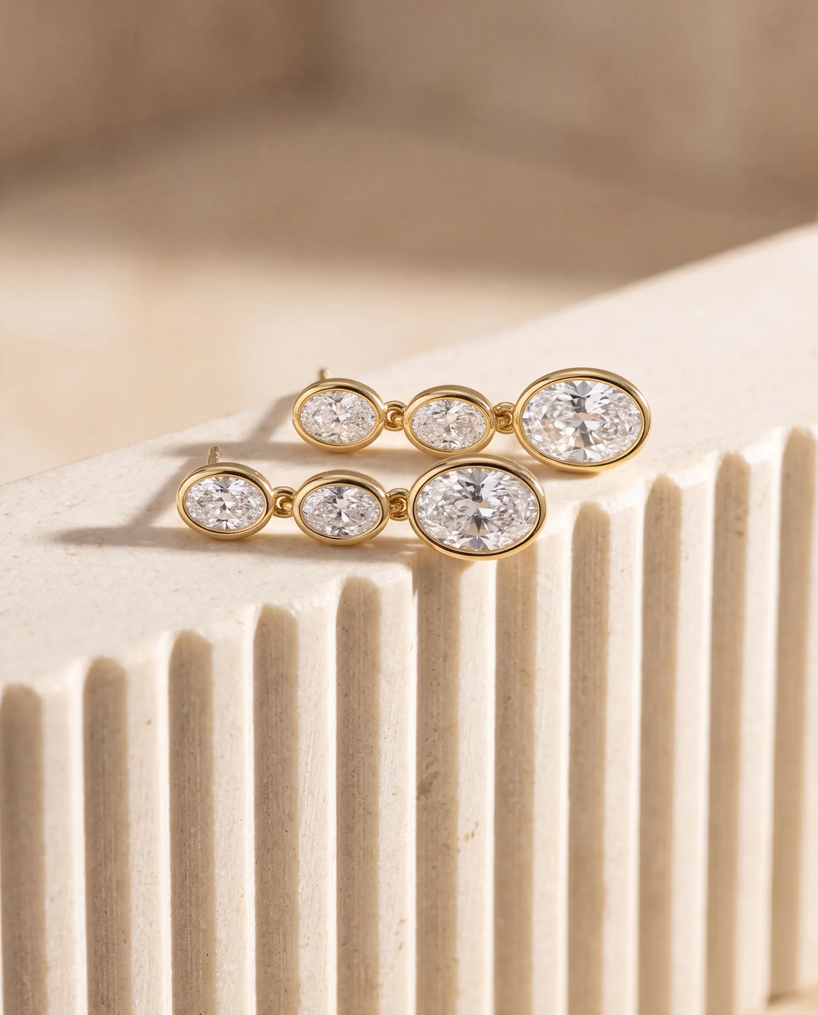 Rain Oval, Oval Bezel Drops in Yellow Gold, oval