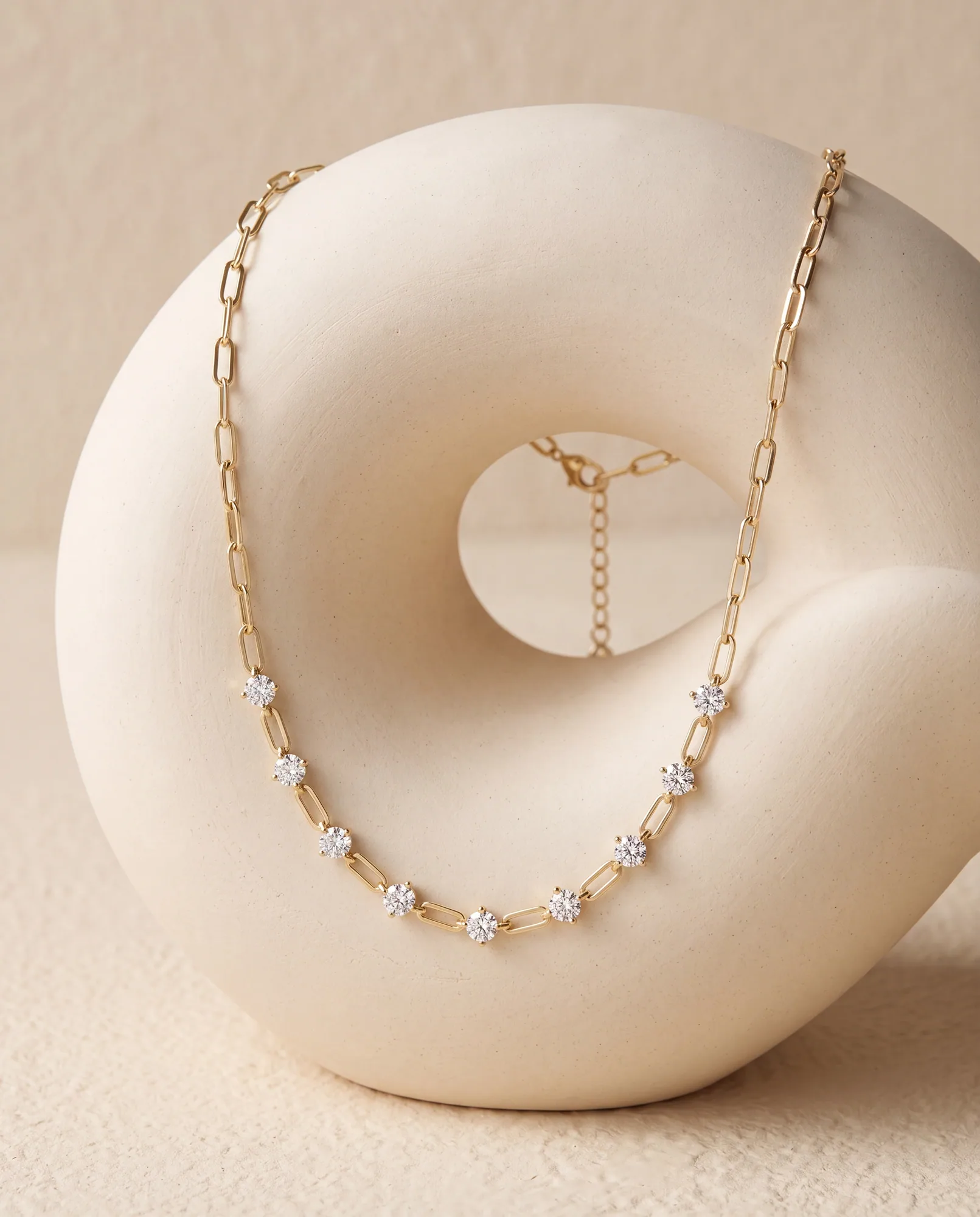 Reply, Paperclip Necklace in Yellow Gold, round
