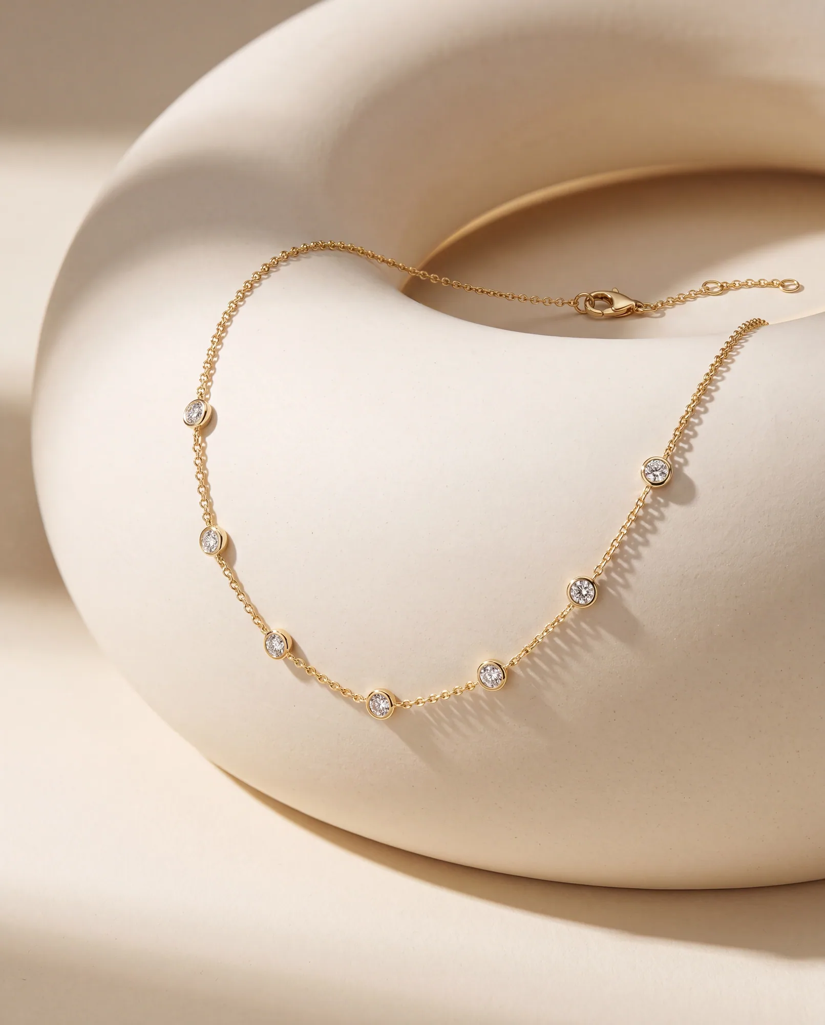 Trace, Paperclip Drop Necklace in Yellow Gold, round