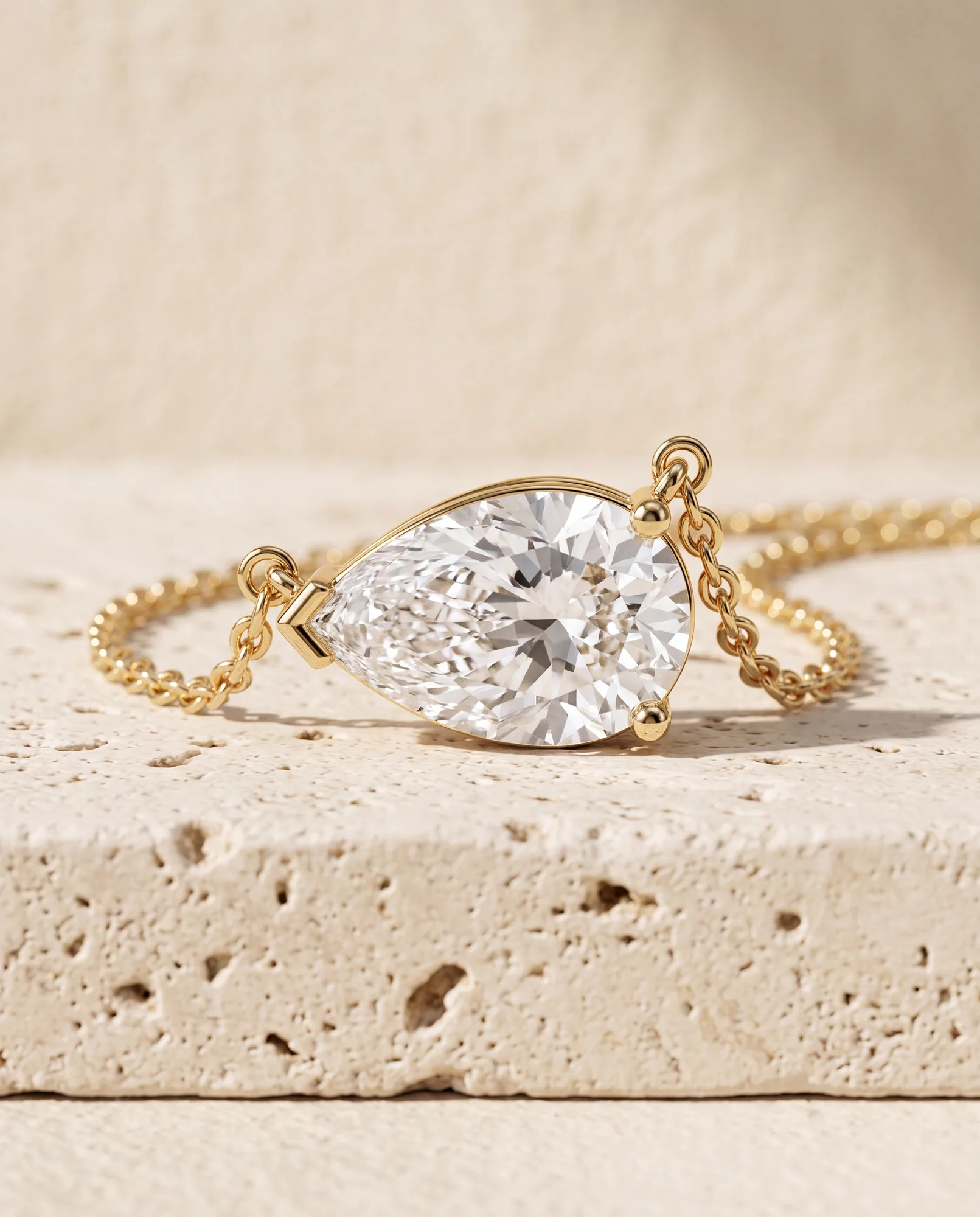 Star Pear, East-West Pear Solitaire Pendant in Yellow Gold, pear, side profile