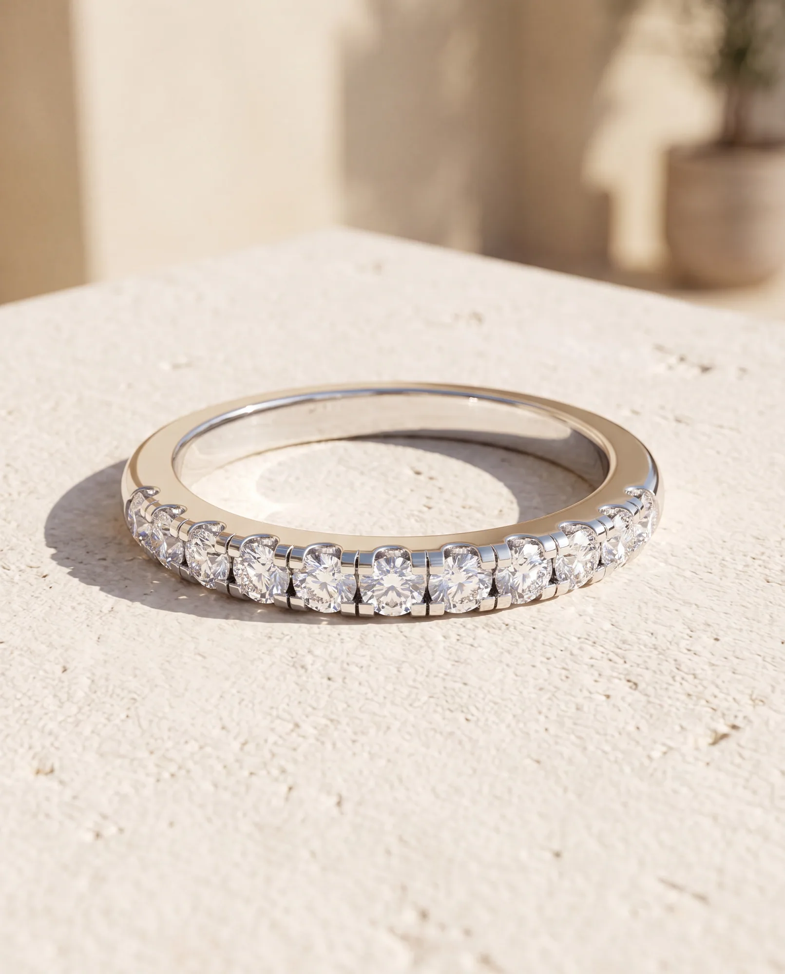 Clover, Shared-Prong Lab-Grown Diamond Band in White Gold, round