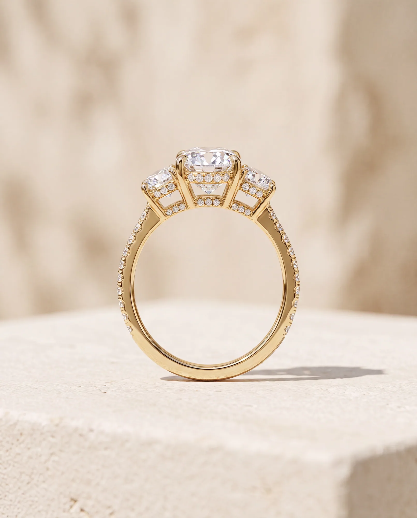 Chapter, Oval Ring with Half-Moon Sides in Yellow Gold, oval, side profile