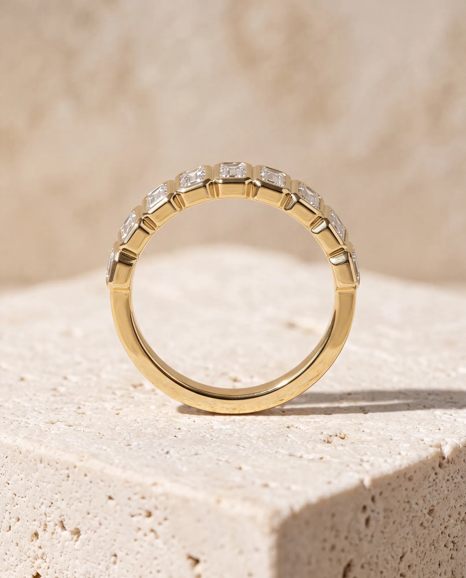 Pebble Emerald Upright, Upright Emerald-Cut Bezel Band in Yellow Gold, emerald