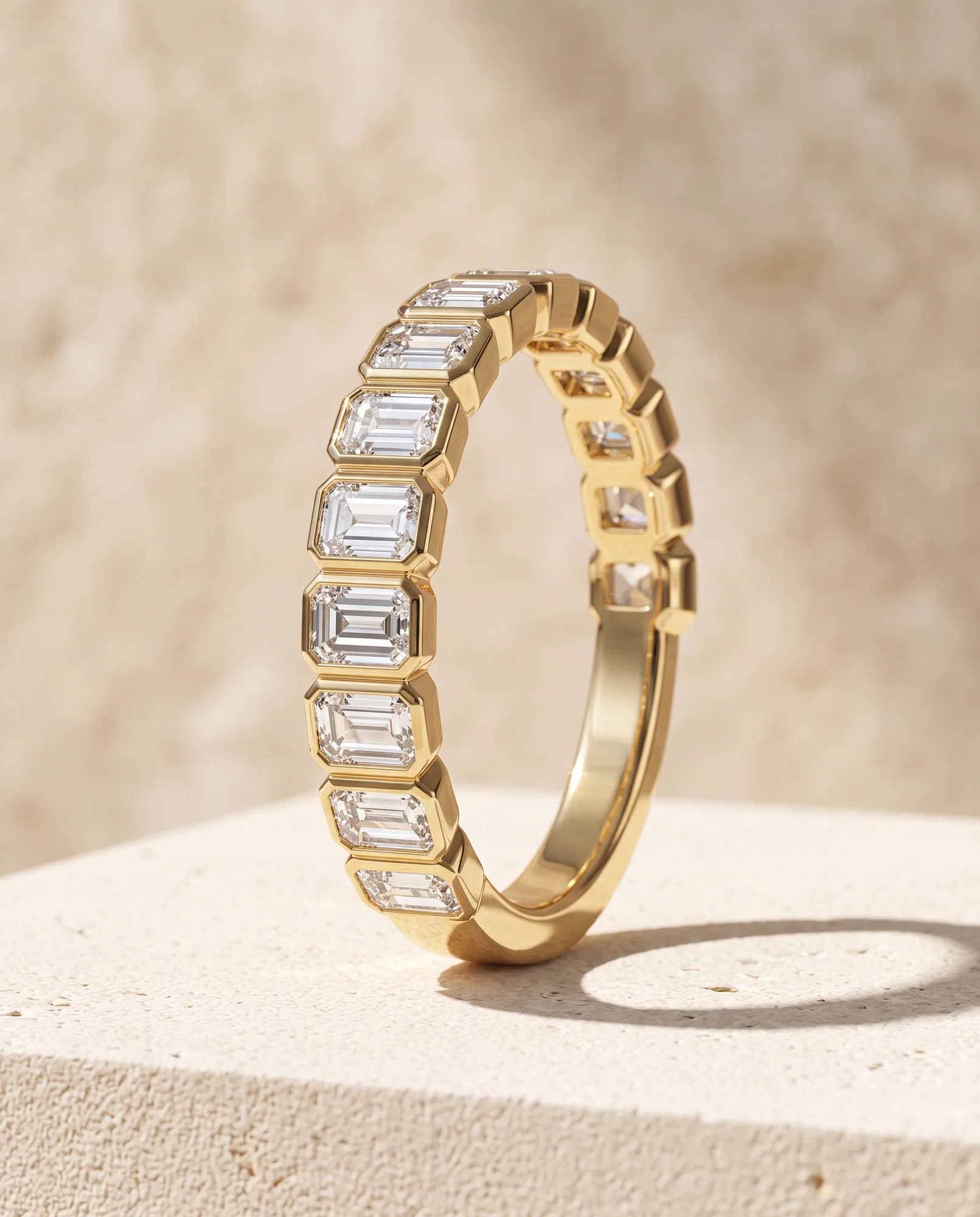 Pebble Emerald Upright, Upright Emerald-Cut Bezel Band in Yellow Gold, emerald, side profile