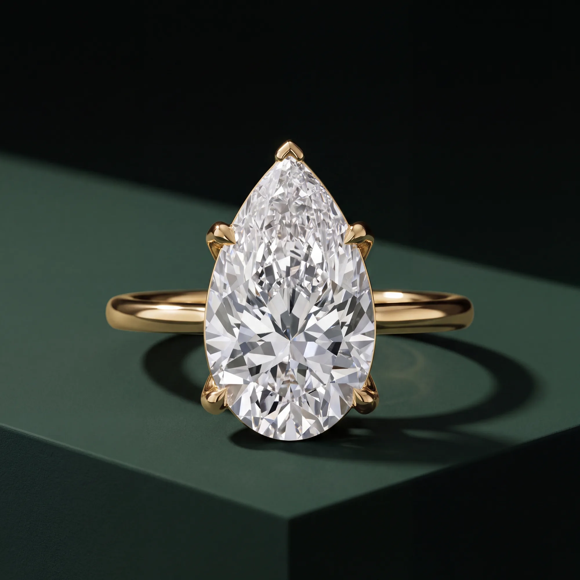 Amelie, Pear Solitaire