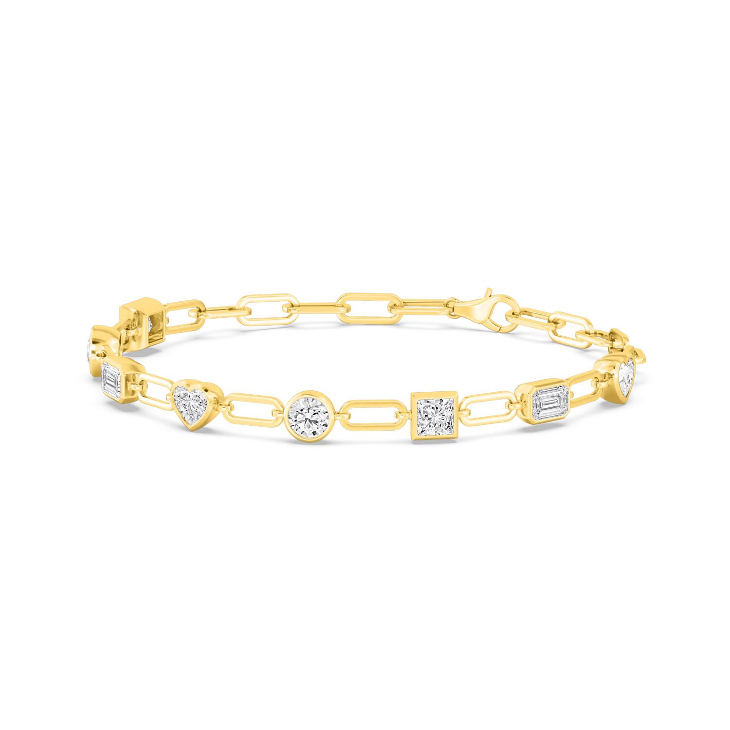 Letter Mixed Shapes, Mixed-Shape Paperclip Bracelet in Yellow Gold, mixed, studio photo, alternate view