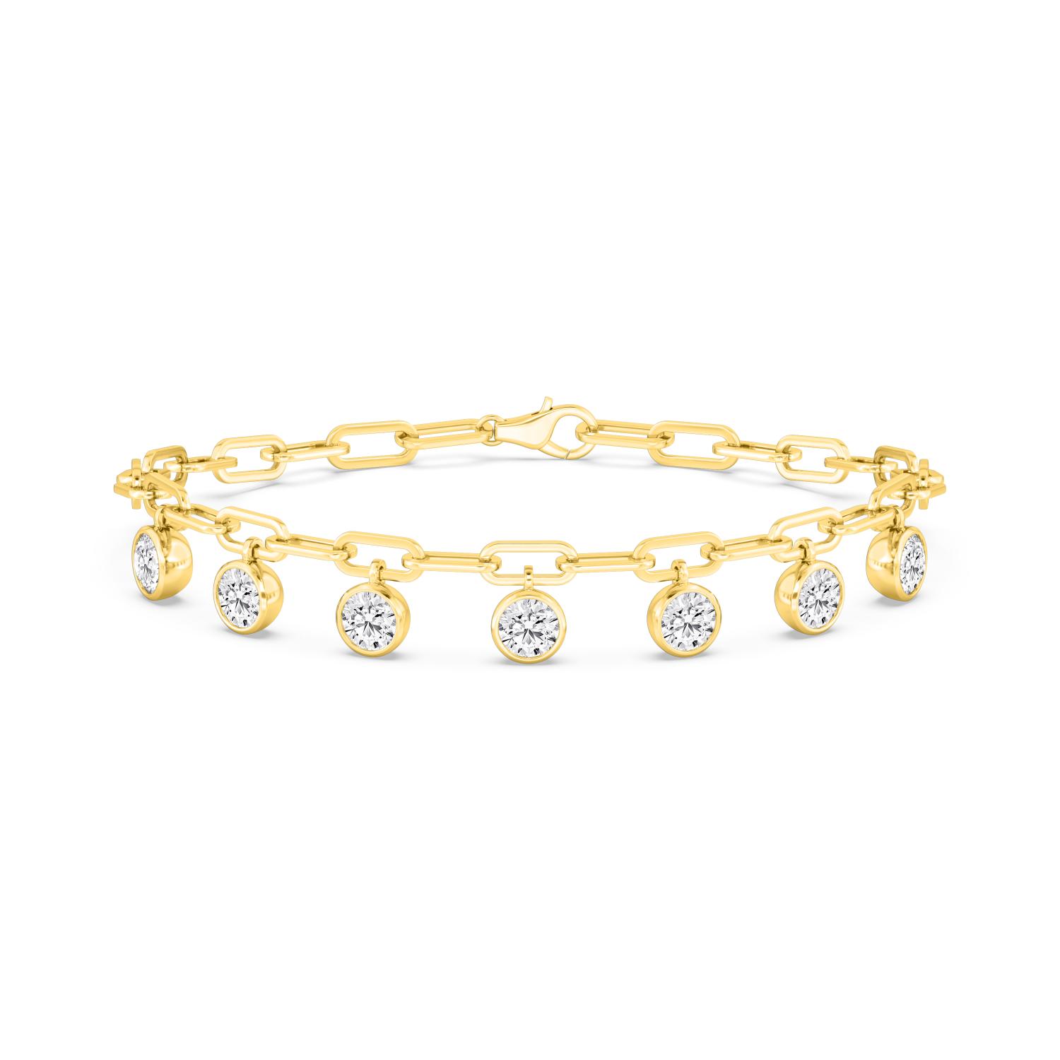 Letter Round, Round Drop Paperclip Bracelet in Yellow Gold, round, studio photo