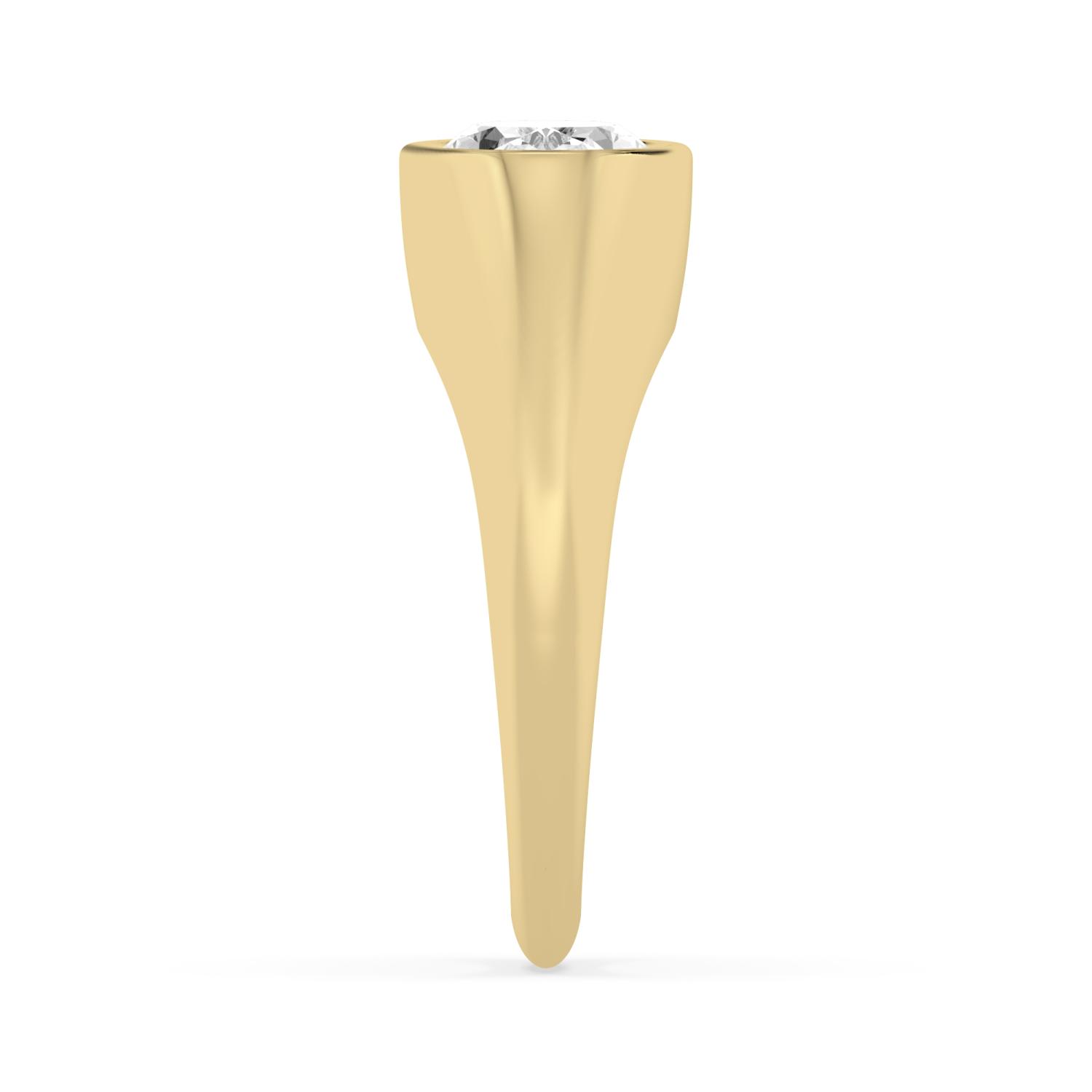 Seal, Bezel Signet Ring in Yellow Gold, oval, plain background, alternate view