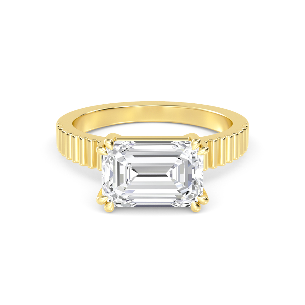 Gust, Four Prong Emerald Solitaire in Yellow Gold, emerald, plain background